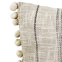 Cojín bordes pompones beige 45x45cm