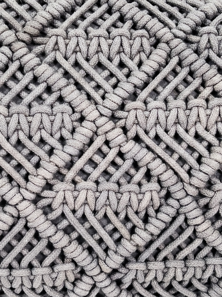 Cojín macrame gris 30x50cm